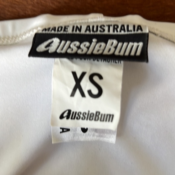 NWOT White speedos - Picture 3 of 3